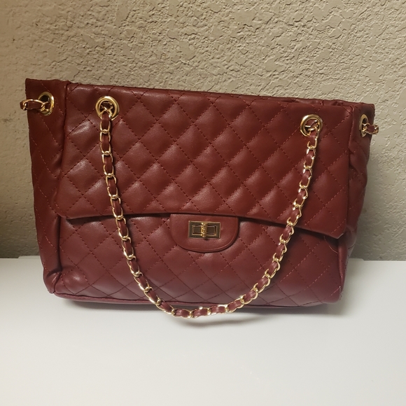 Large Quilted Handbag Wine Burgundy - Picture 10 of 16